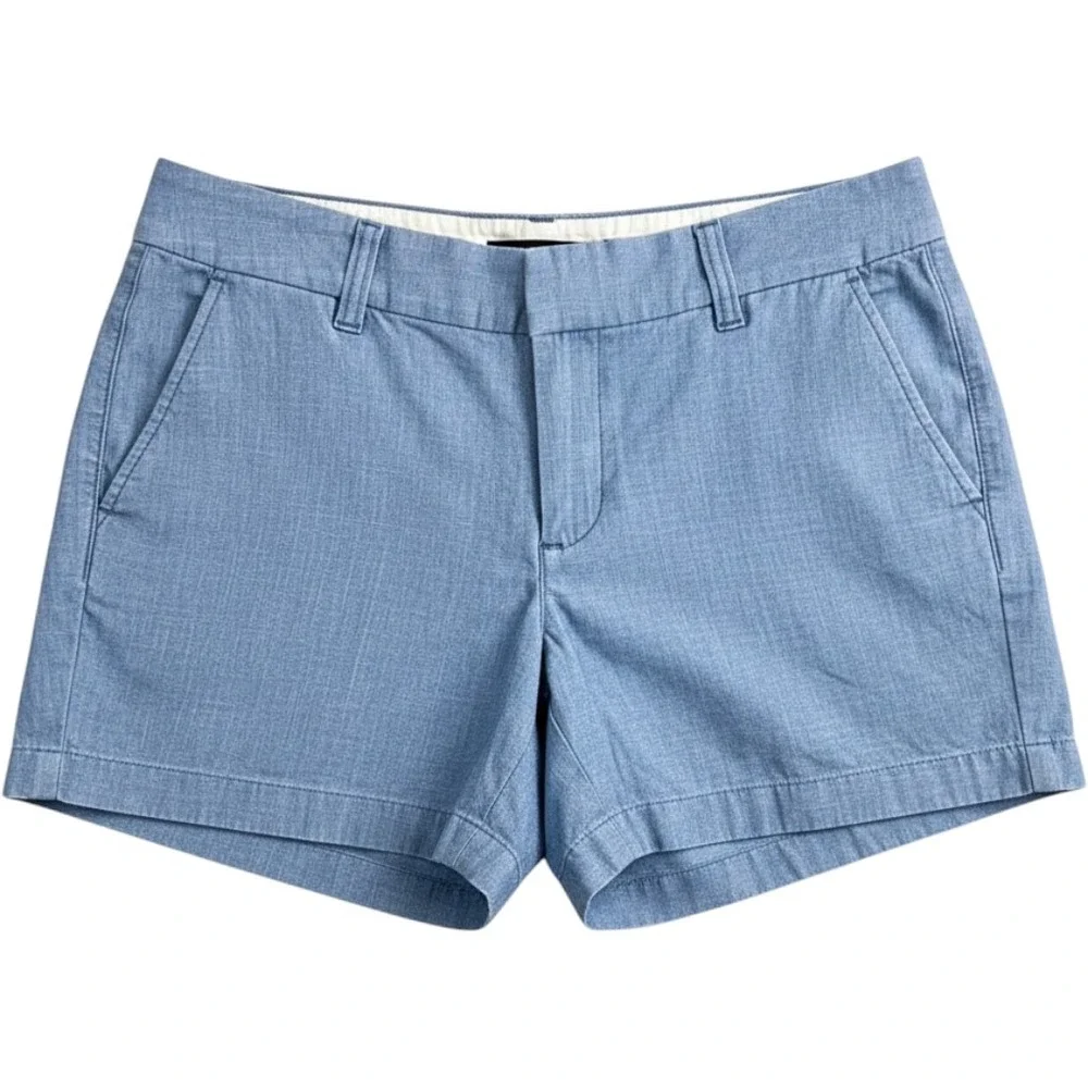 Women's blue chambray shorts from J.Crew, featuring a classic casual style sz 6